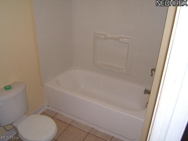 998 Hanley Road Cleveland, OH 44124 - Photo 11 of 14 Gallery Image 11