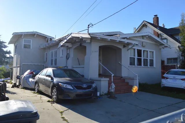 $575,000 | 1141 East 33rd Street, Oakland, CA 94610