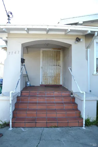 $575,000 | 1141 East 33rd Street, Oakland, CA 94610