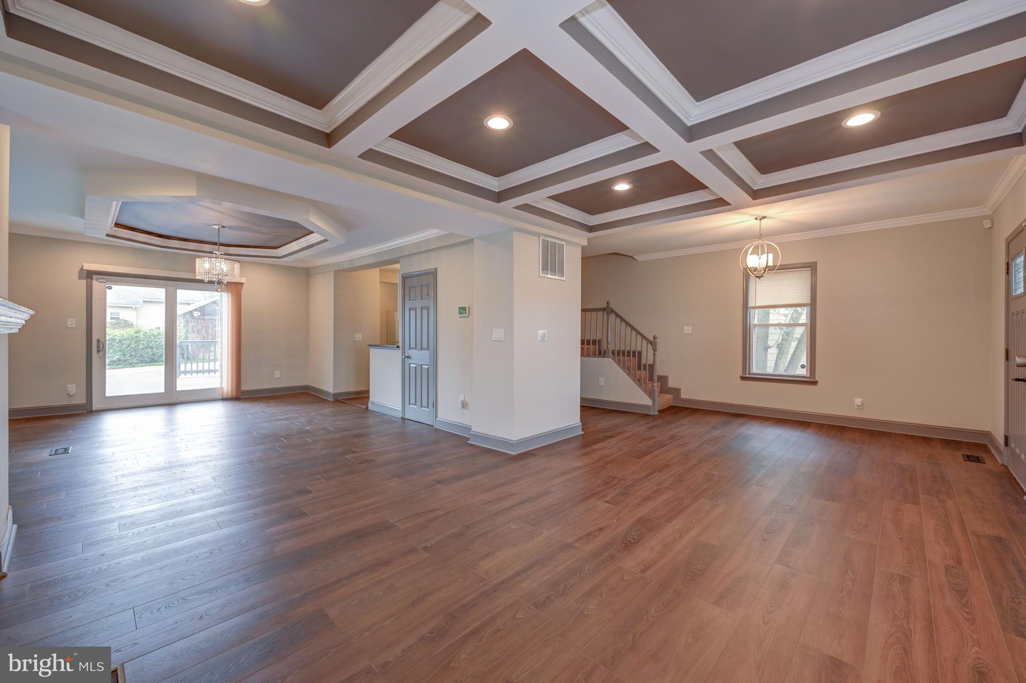 5707 Winner Avenue Baltimore, MD 21215 - Photo 11 of 47 Living/Dining Rooms