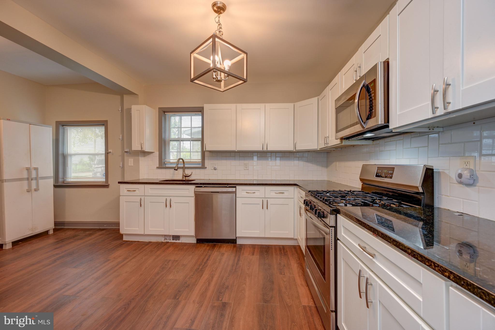 5707 Winner Avenue Baltimore, MD 21215 - Photo 14 of 47 Eat-in Kitchen