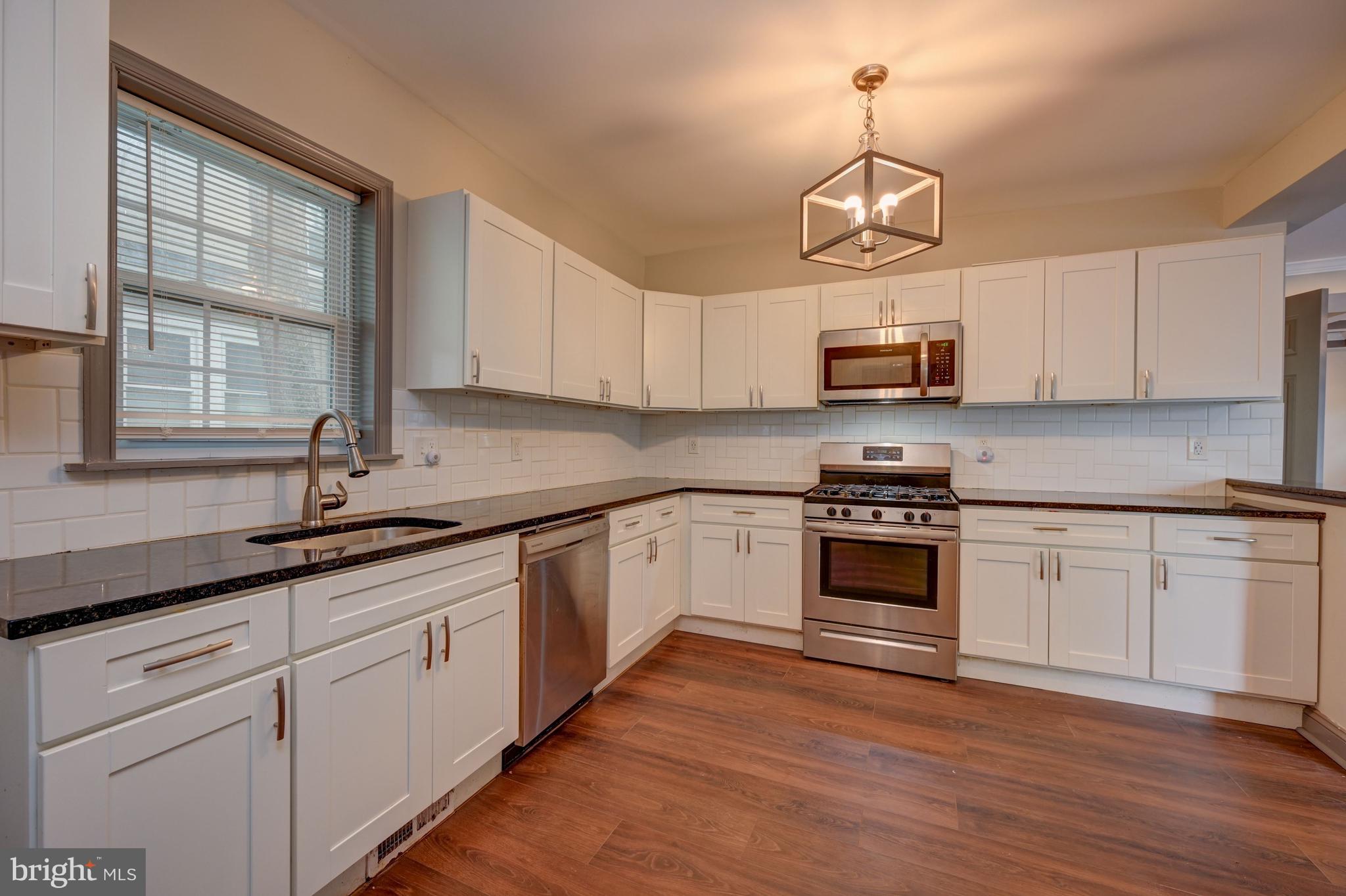 5707 Winner Avenue Baltimore, MD 21215 - Photo 15 of 47 Eat-in Kitchen