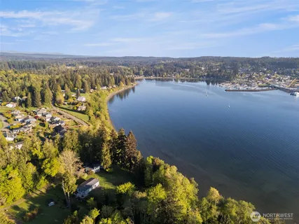 $1,250,000 | 11212 Northeast Tiger Way, Kingston, WA 98346