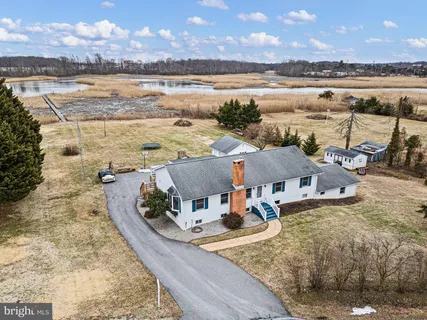 $590,000 | 3172 Dupont Parkway, Odessa, DE 19730