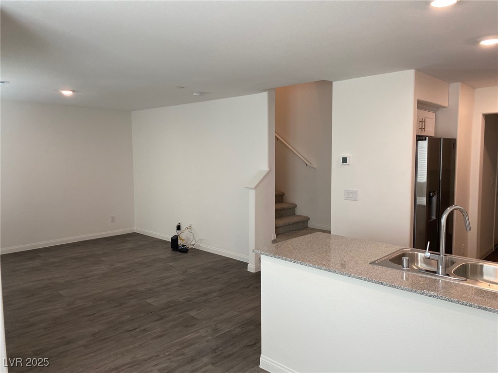 12285 Glass Desert Road, Unit 2 Las Vegas, NV 89183 - Photo 5 of 19