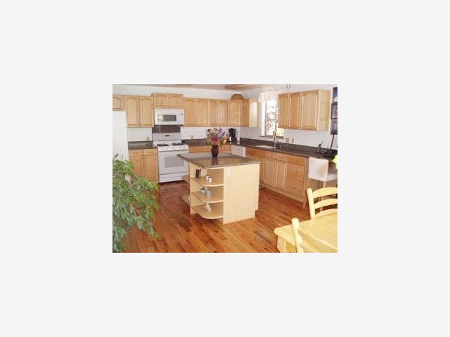 571 Valley View Road Ben Lomond, CA 95005 - Photo 3 of 5 Gallery Image 3