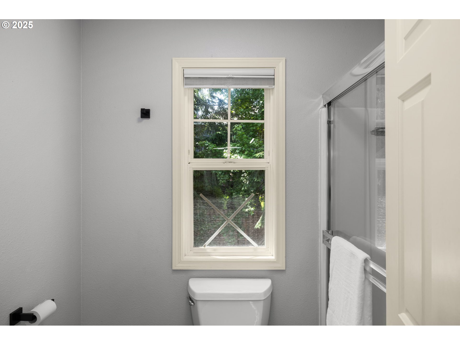 6783 Apollo Road West Linn, OR 97068 - Photo 24 of 42 a view of an entryway