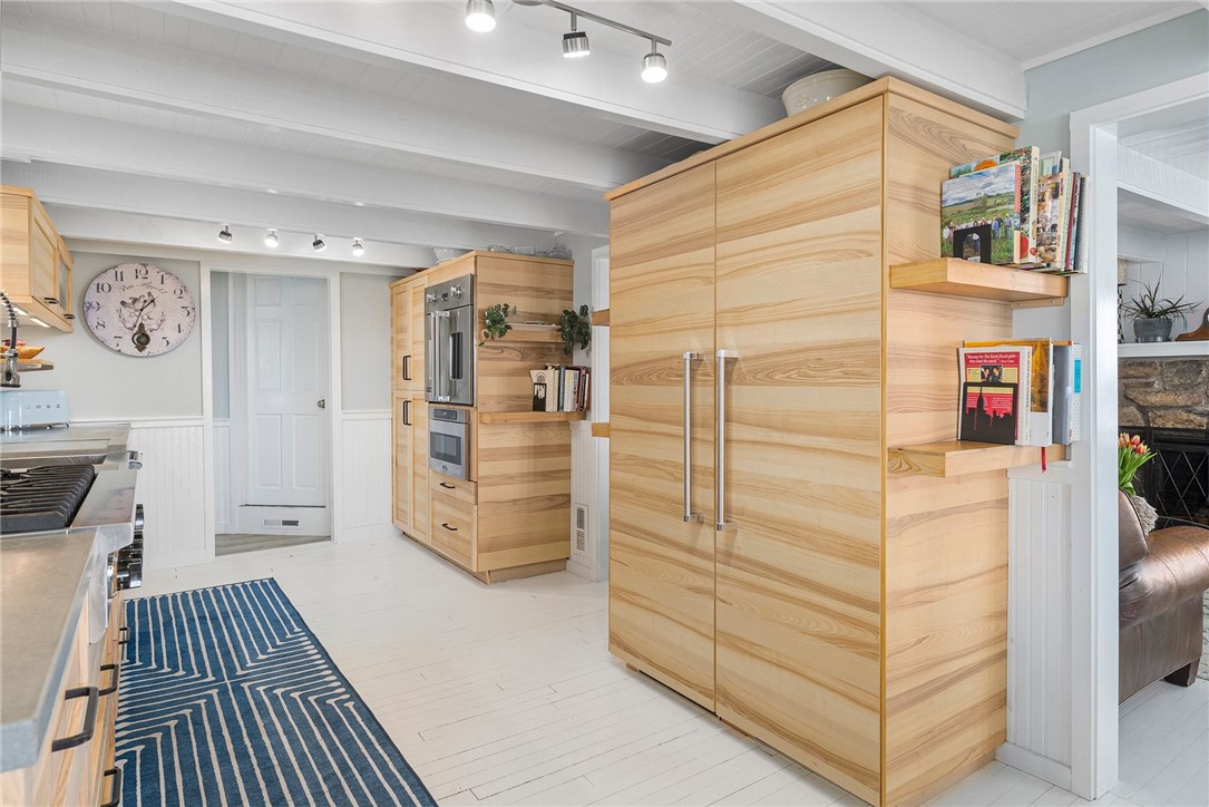 1597 Main Road Tiverton, RI 02878 - Photo 15 of 50