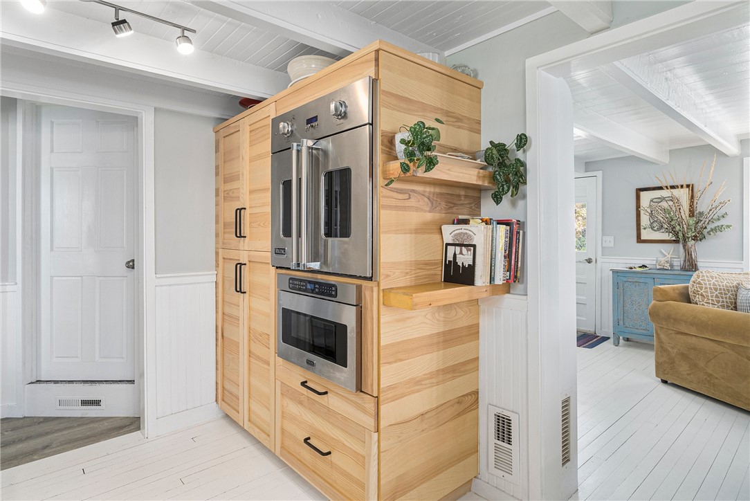 1597 Main Road Tiverton, RI 02878 - Photo 16 of 50