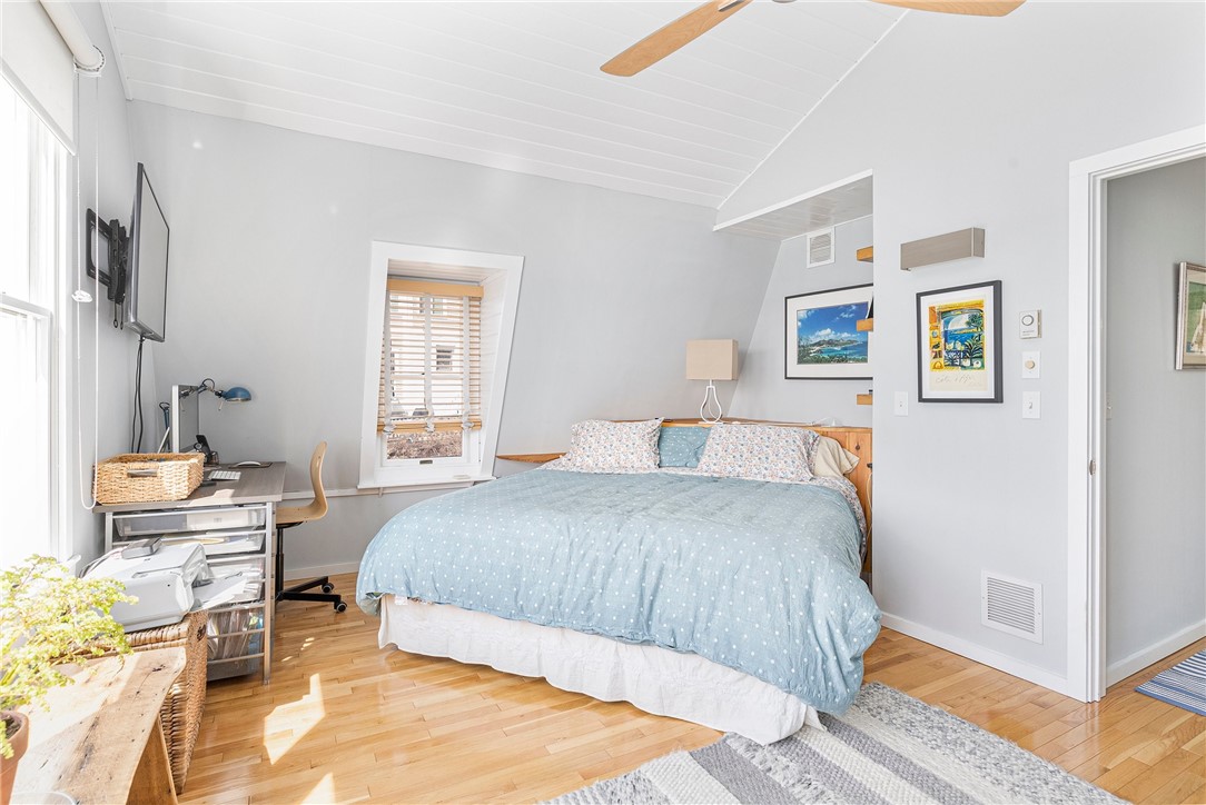 1597 Main Road Tiverton, RI 02878 - Photo 21 of 50