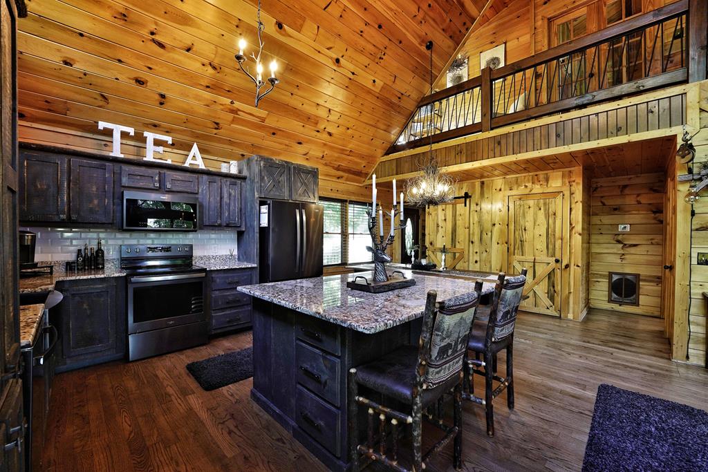 162 Grayson Point Blue Ridge, GA 30513 - Photo 13 of 71