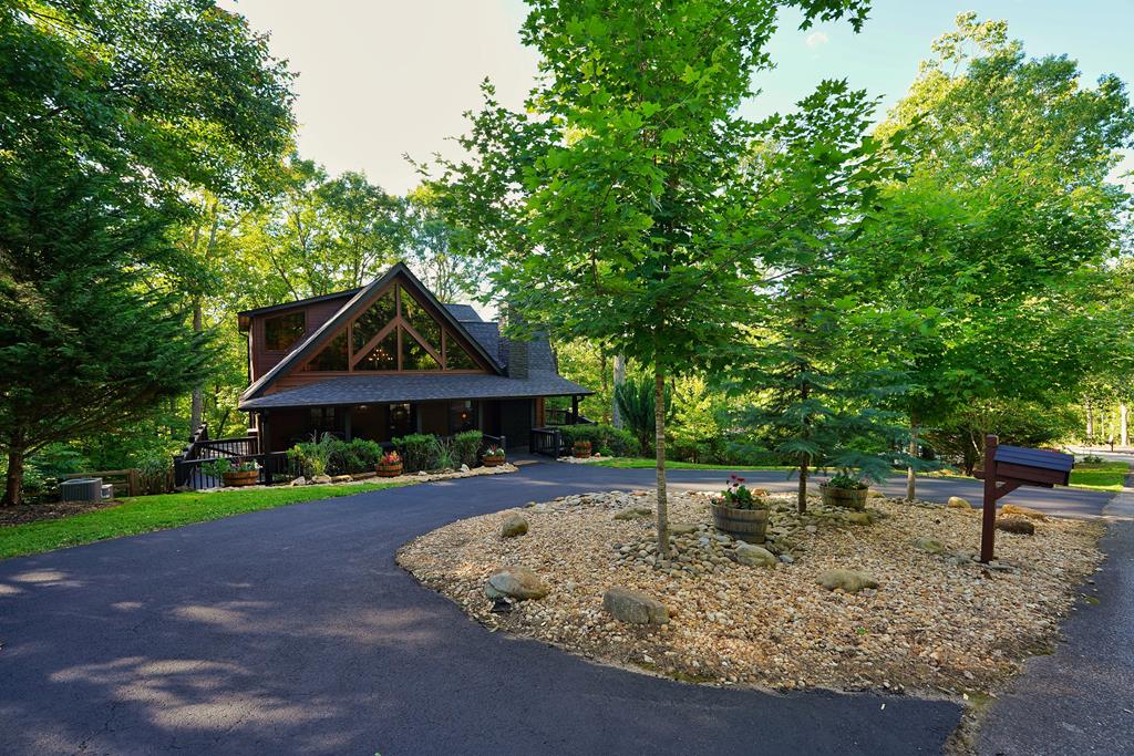 162 Grayson Point Blue Ridge, GA 30513 - Photo 4 of 71