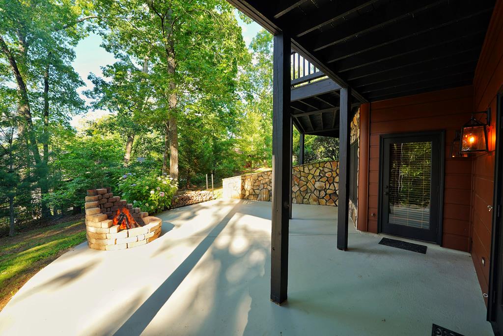 162 Grayson Point Blue Ridge, GA 30513 - Photo 10 of 71