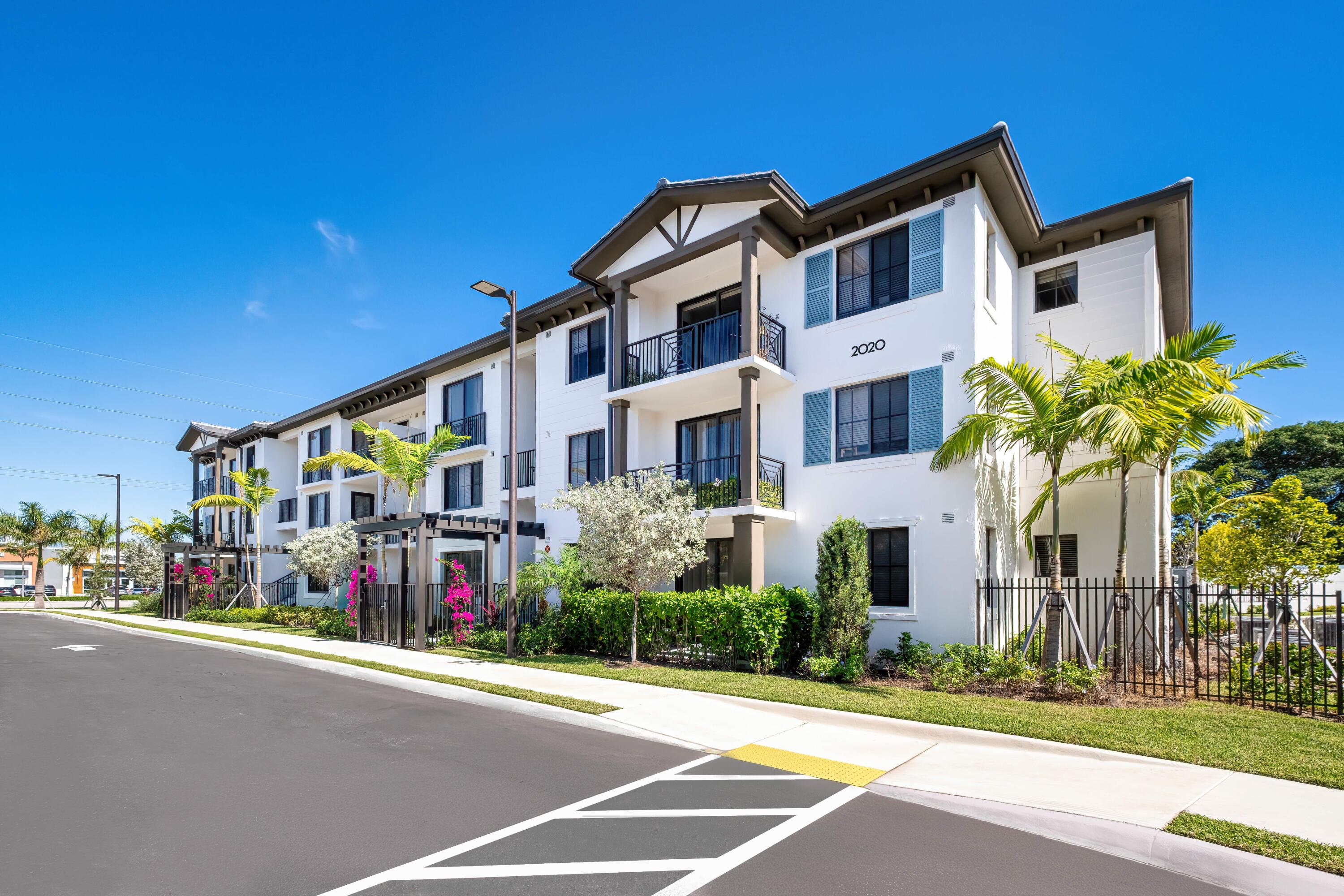 2000 Stirling Road, Unit 14103 Hollywood, FL 33020 - Photo 4 of 35 a front view of a building with street