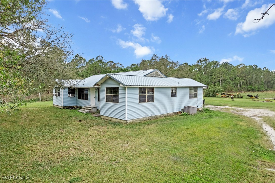 13190 Rod And Gun Club Road Fort Myers, FL 33913 - Photo 4 of 36