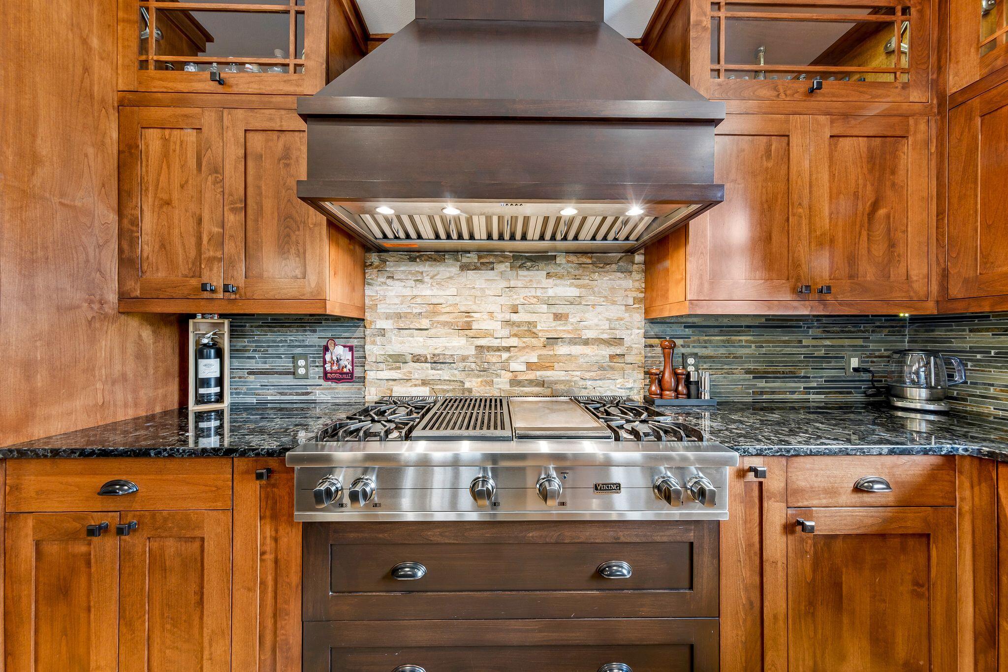 802 East Silver Spring Drive Whitefish Bay, WI 53217 - Photo 23 of 99 HAS A GRIDDLE, GRILL AND 4 BURNERS