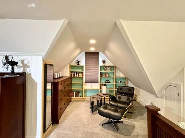 $2,499,999 | 802 East Silver Spring Drive, Whitefish Bay, WI 53217