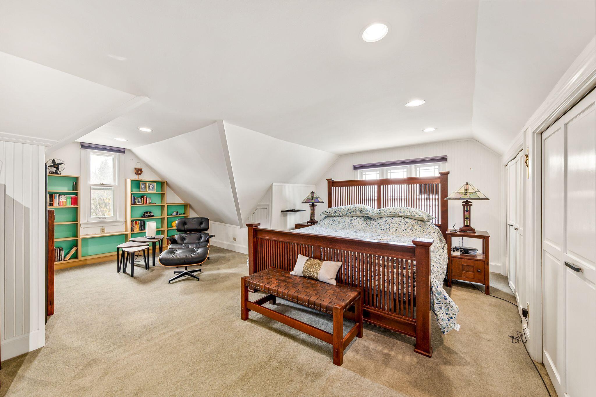 802 East Silver Spring Drive Whitefish Bay, WI 53217 - Photo 57 of 99 PRIMARY SUITE