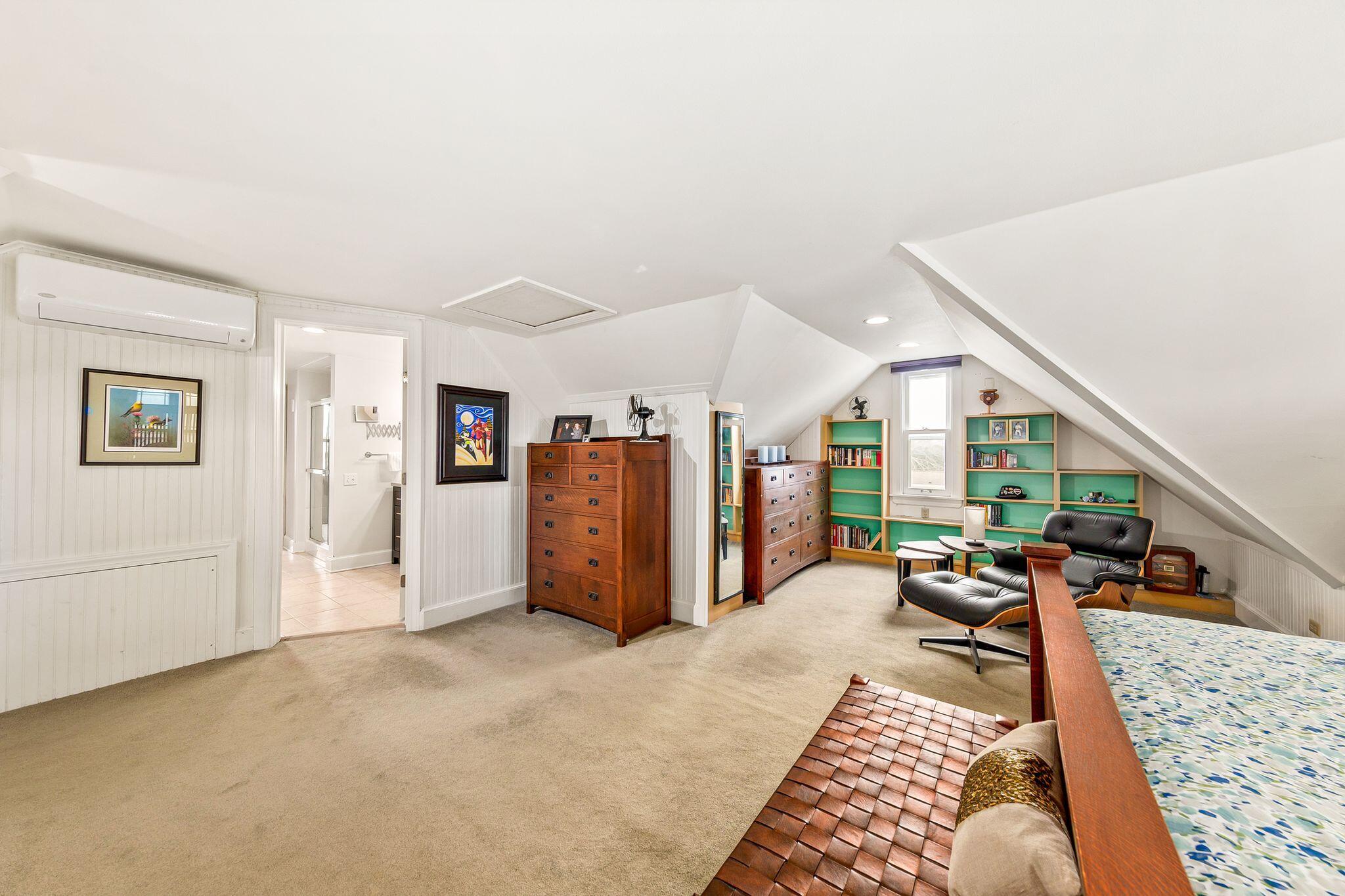 802 East Silver Spring Drive Whitefish Bay, WI 53217 - Photo 60 of 99 PRIMARY SUITE W/SITTING AREA & BATH