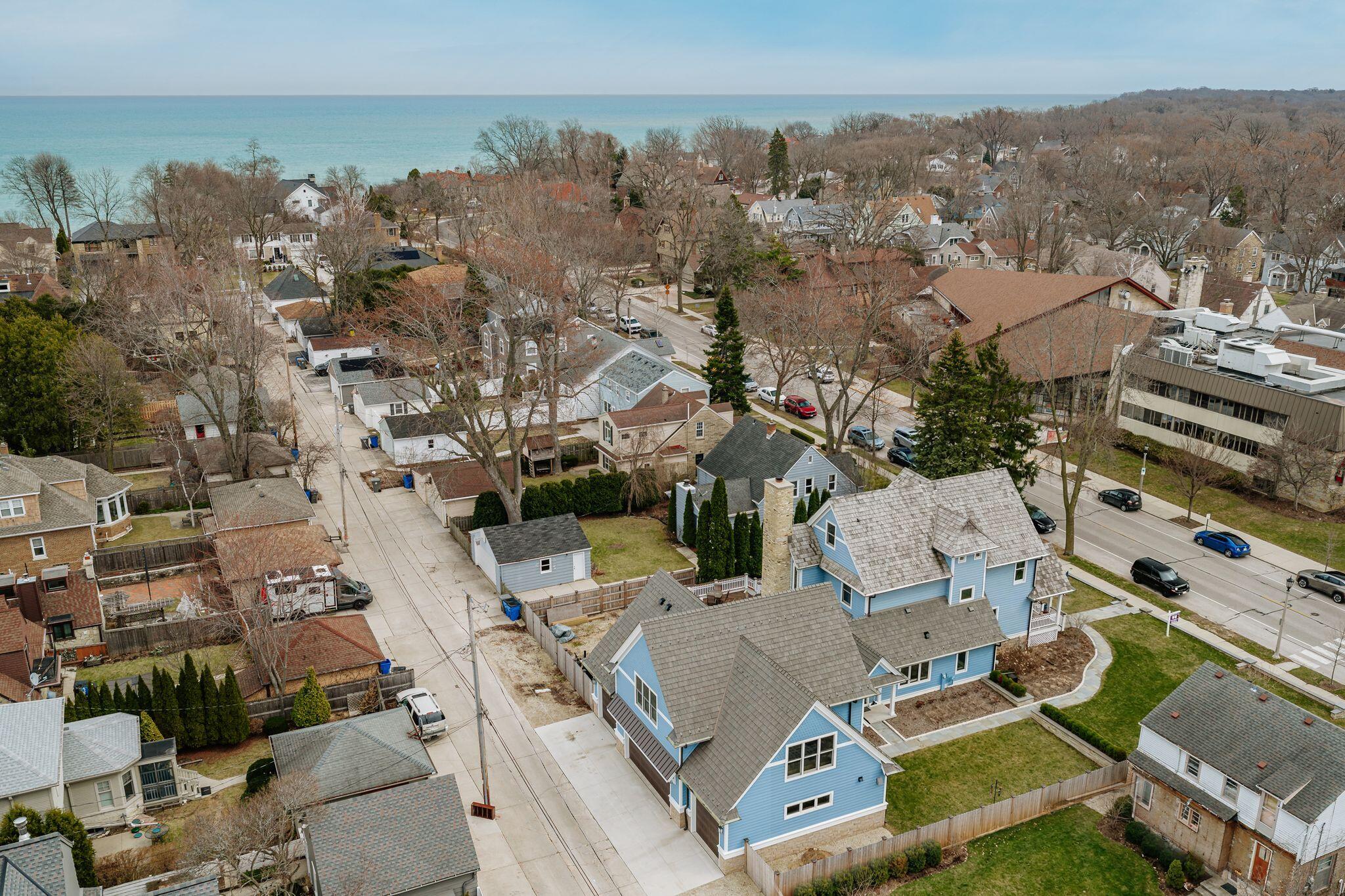 802 East Silver Spring Drive Whitefish Bay, WI 53217 - Photo 7 of 99 GREAT LOCATION NEAR THE LAKE