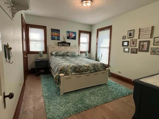 $2,499,999 | 802 East Silver Spring Drive, Whitefish Bay, WI 53217