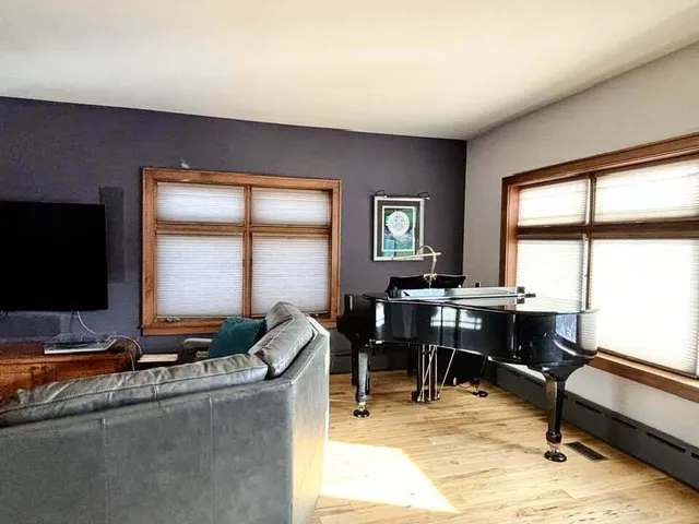 $2,499,999 | 802 East Silver Spring Drive, Whitefish Bay, WI 53217