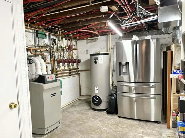 $2,499,999 | 802 East Silver Spring Drive, Whitefish Bay, WI 53217