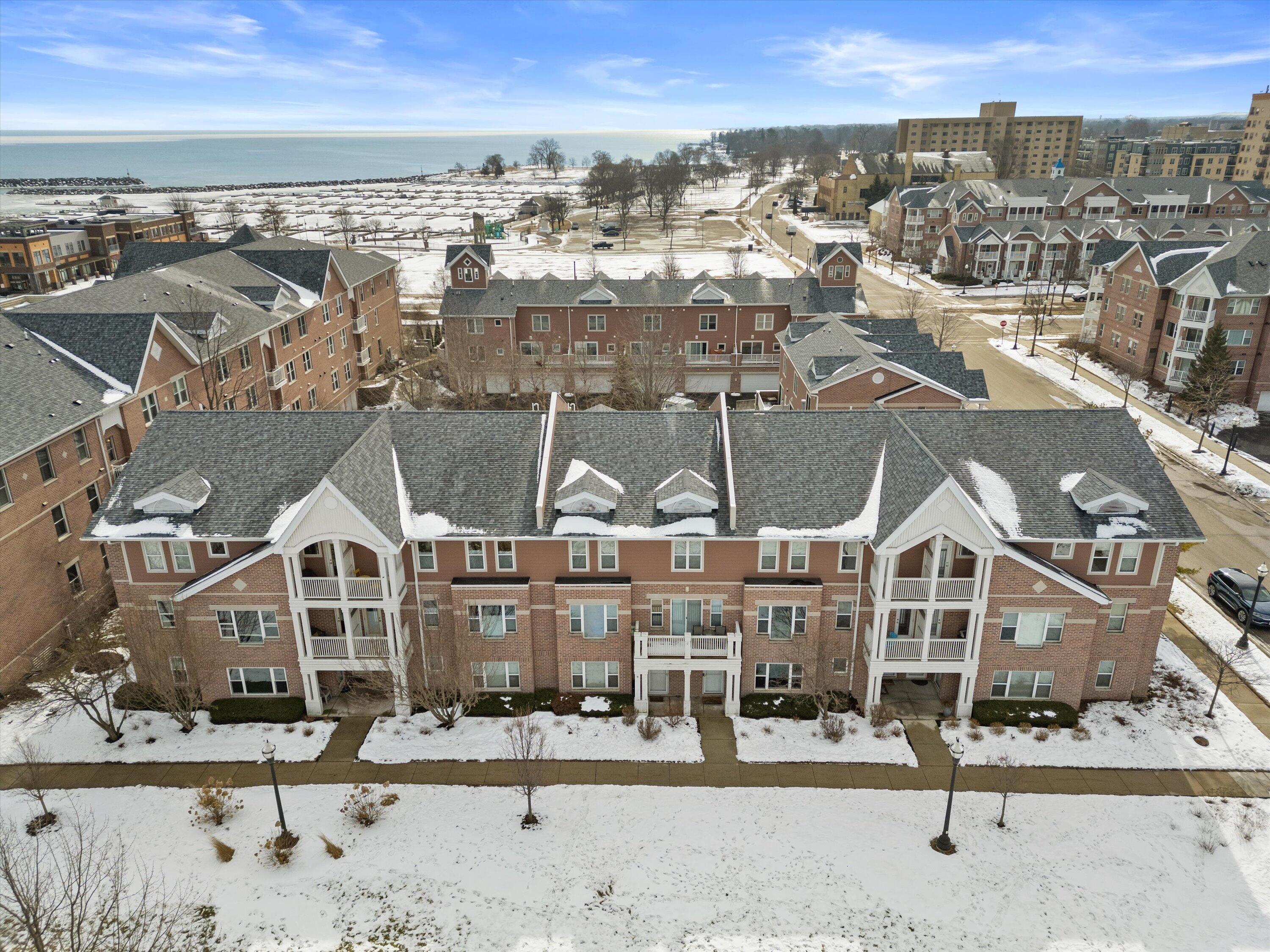 207 55th Street, Unit B Kenosha, WI 53140 - Photo 28 of 30 02-DJI_0972