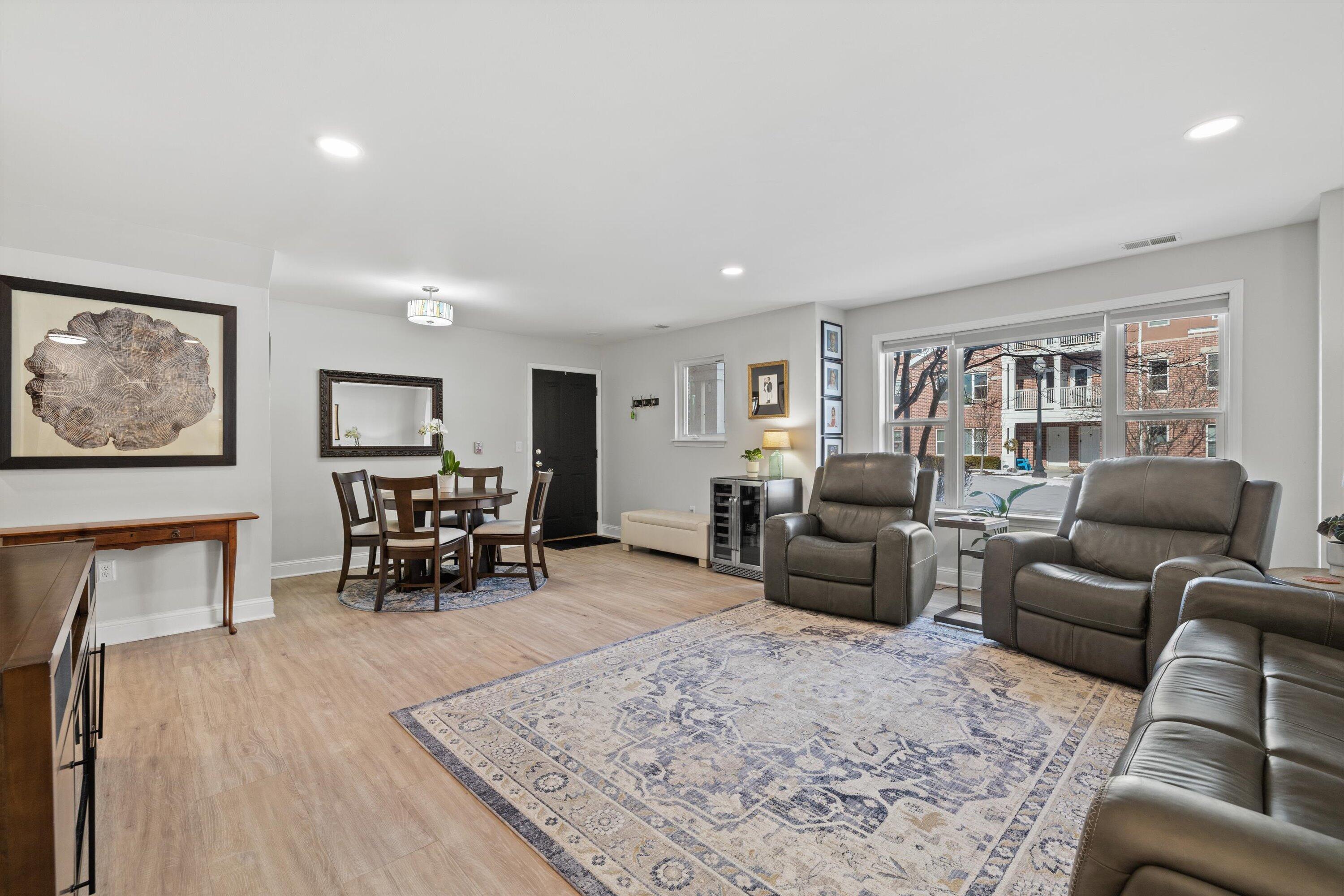 207 55th Street, Unit B Kenosha, WI 53140 - Photo 6 of 30 16-IMG_5640