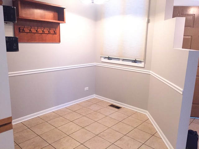 1006 Arbor Court Mount Prospect, IL 60056 - Photo 2 of 15