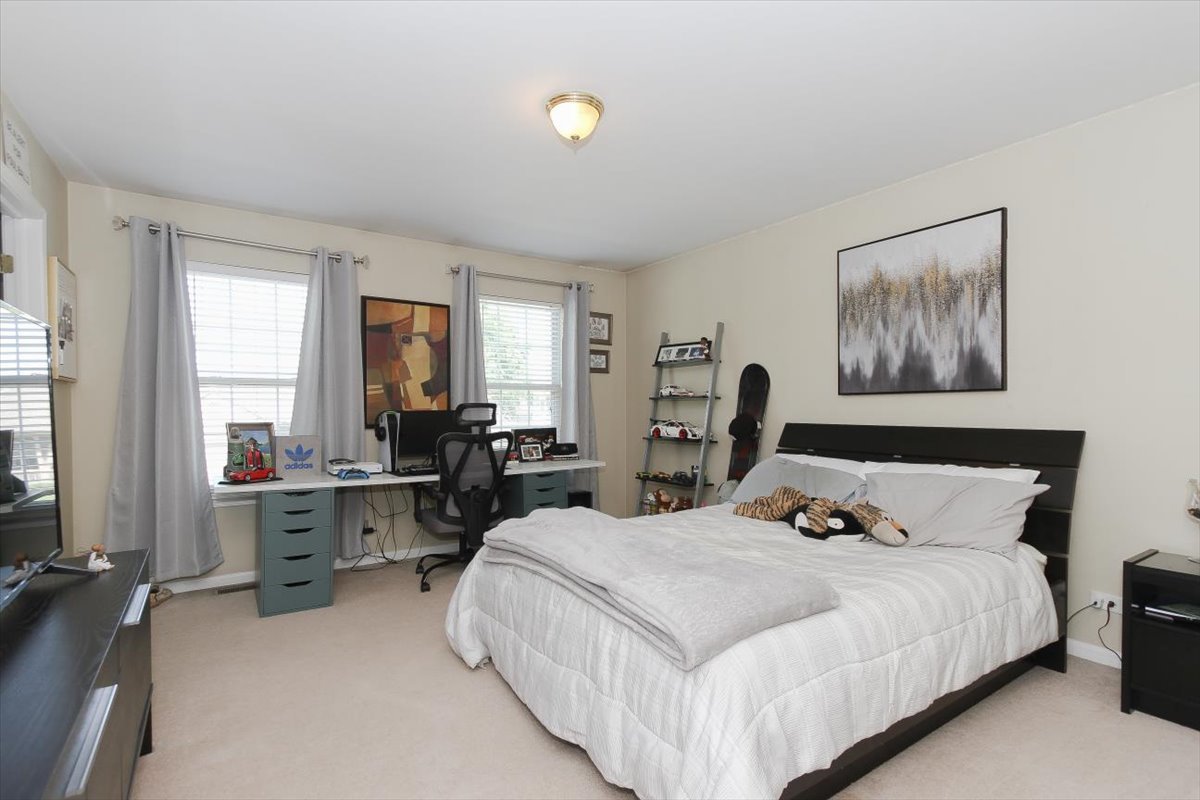 9844 Fairfield Road Huntley, IL 60142 - Photo 24 of 34