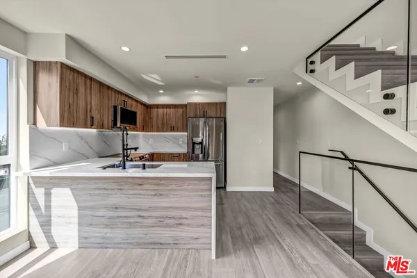 $5,500 | 1305 North Sycamore Avenue, Unit 1305, Los Angeles, CA 90028