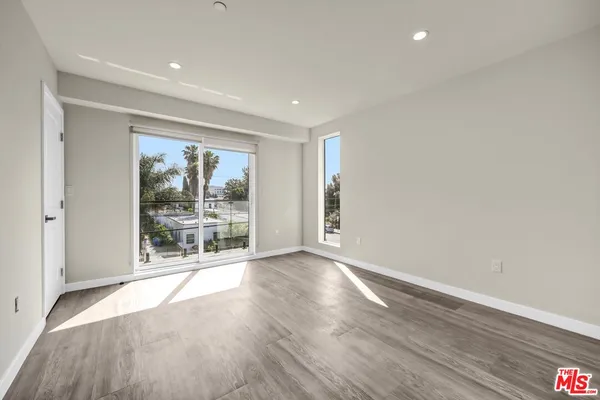 $5,500 | 1305 North Sycamore Avenue, Unit 1305, Los Angeles, CA 90028