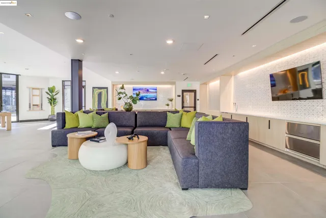 $499,000 | 260 Brooklyn Basin Way, Unit 409, Oakland, CA 94606