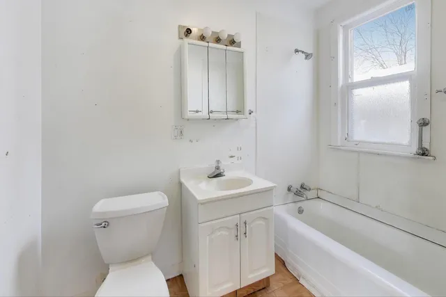 $89,900 | 9027 South Drexel Avenue, Chicago, IL 60619