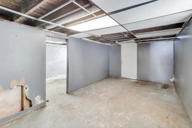 $89,900 | 9027 South Drexel Avenue, Chicago, IL 60619