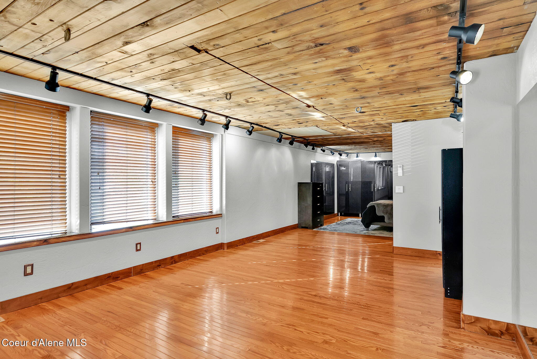 1715 Sherman Avenue Coeur D'Alene, ID 83814 - Photo 25 of 34 25-web-or-mls-Skylight - Darren-16