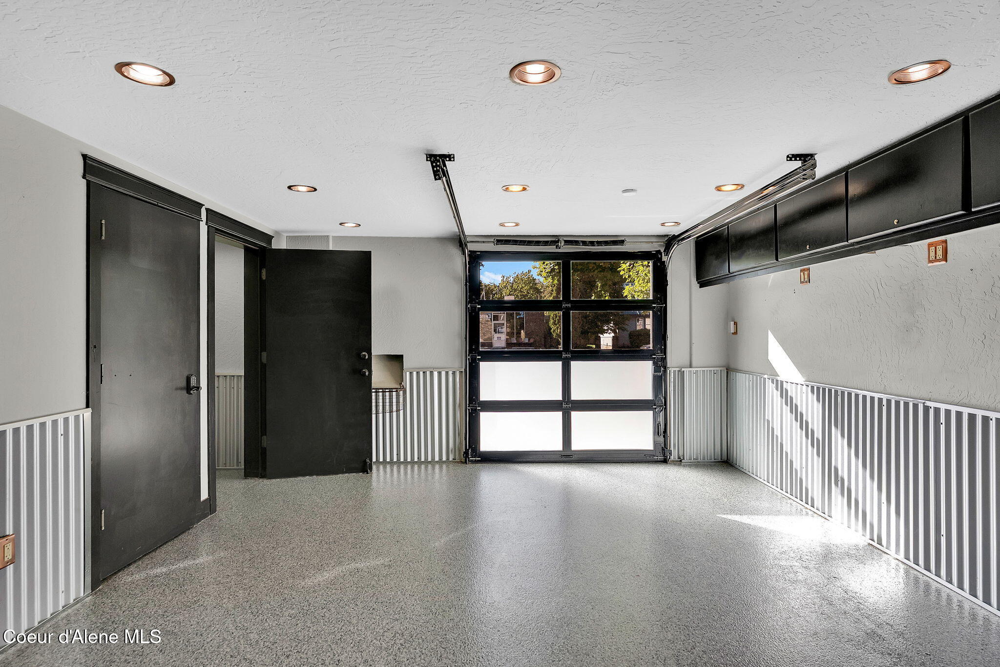 1715 Sherman Avenue Coeur D'Alene, ID 83814 - Photo 4 of 34 4-web-or-mls-Skylight - Darren-30