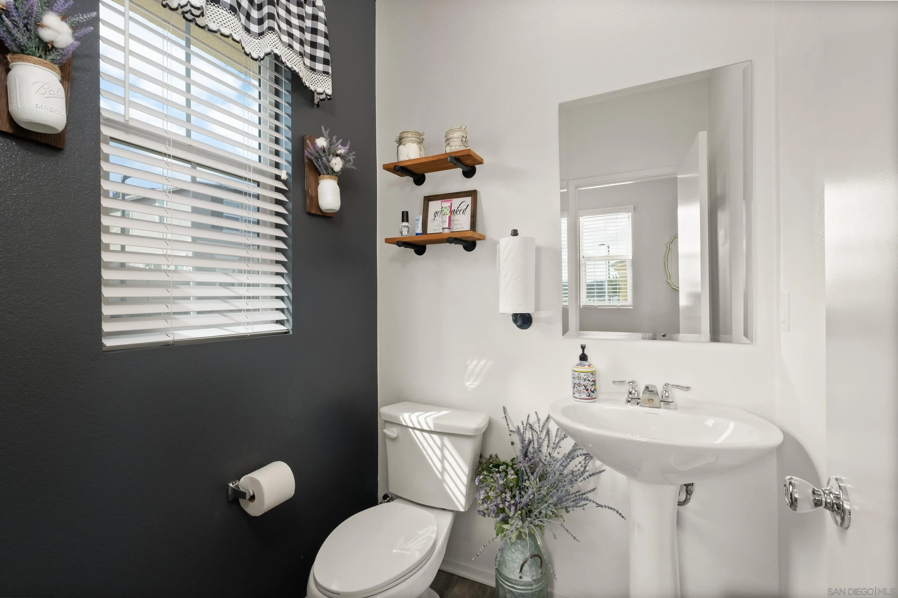 13650 Gray Hawk Way Valley Center, CA 92082 - Photo 12 of 33 Gallery Image 12