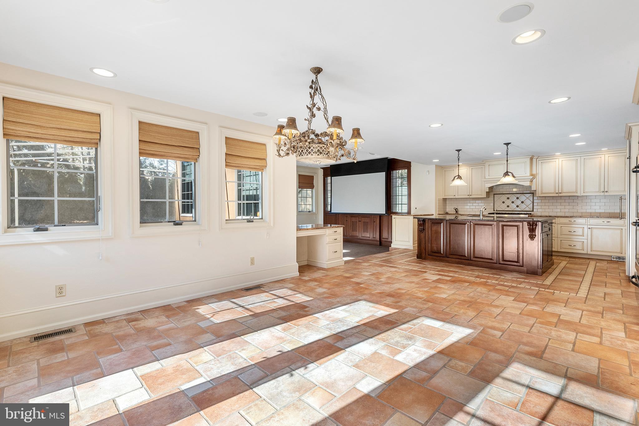 386 Penn Road Wynnewood, PA 19096 - Photo 11 of 53