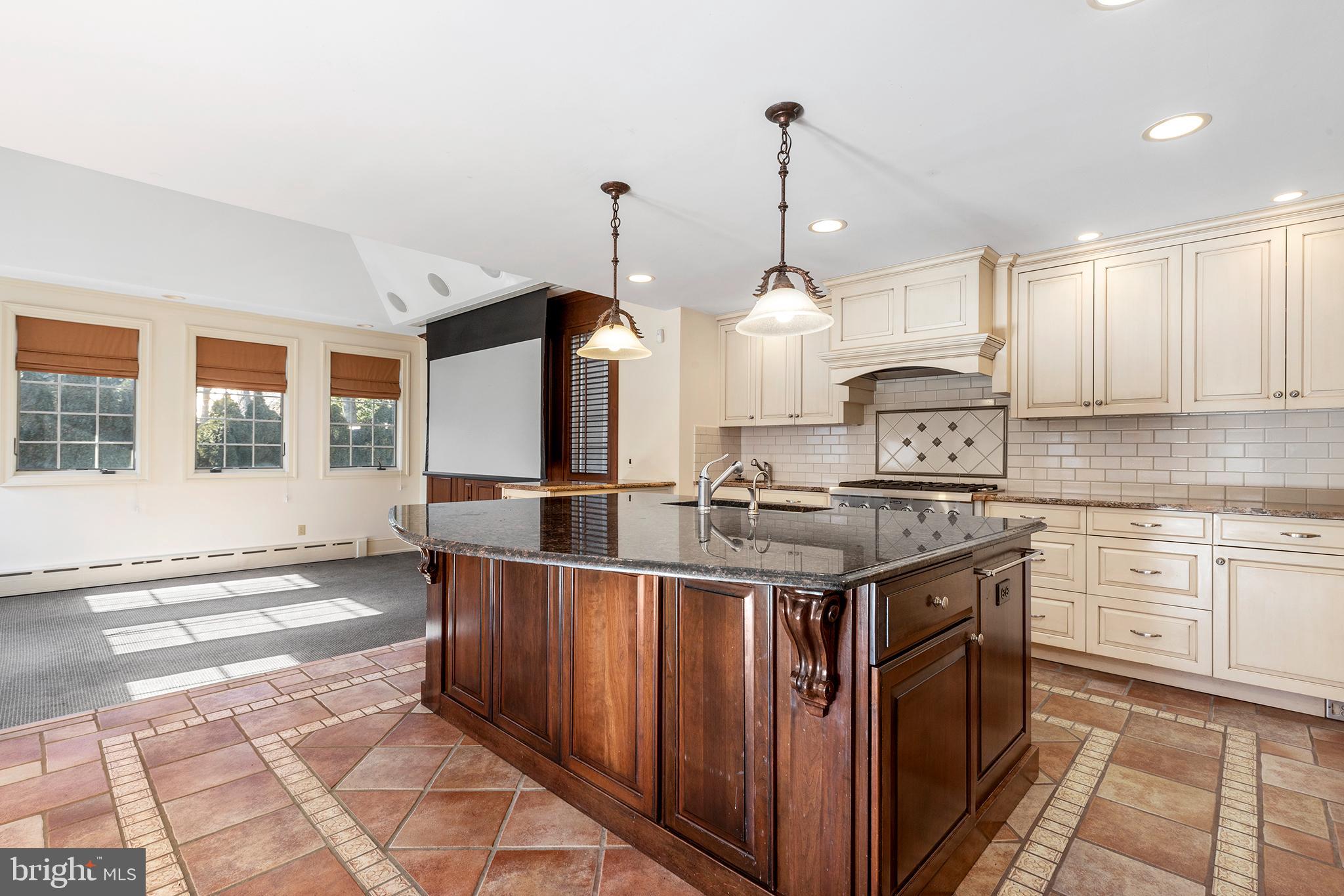 386 Penn Road Wynnewood, PA 19096 - Photo 13 of 53
