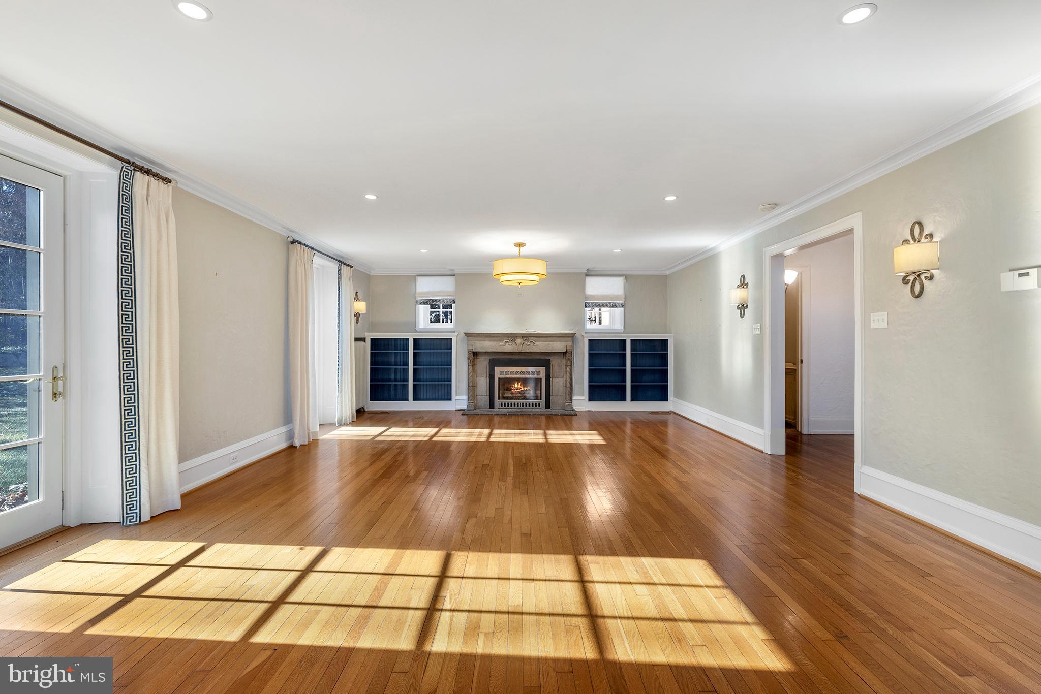 386 Penn Road Wynnewood, PA 19096 - Photo 5 of 53