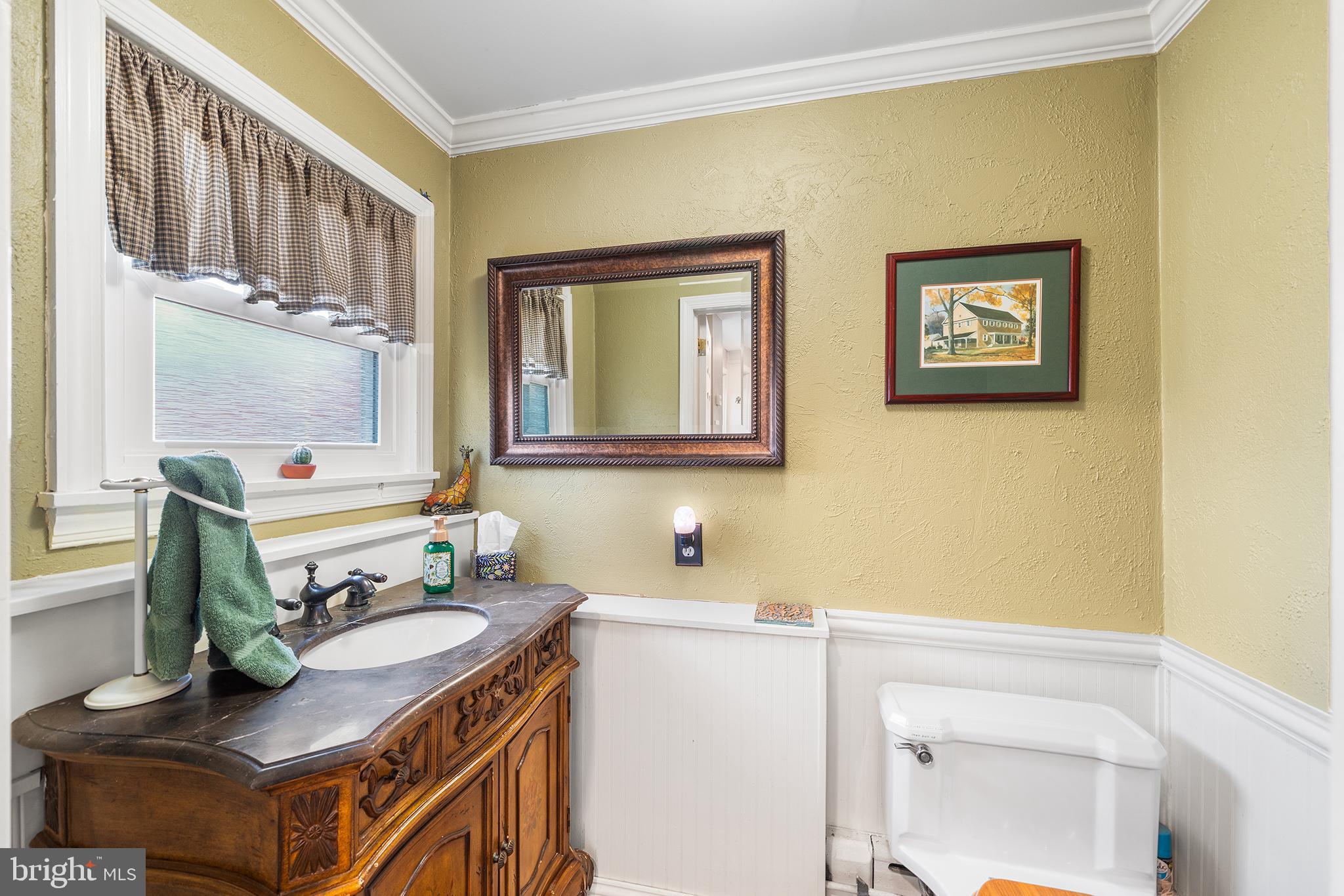 206 Twinbrook Road Perkasie, PA 18944 - Photo 17 of 46 a bathroom with a sink and a mirror