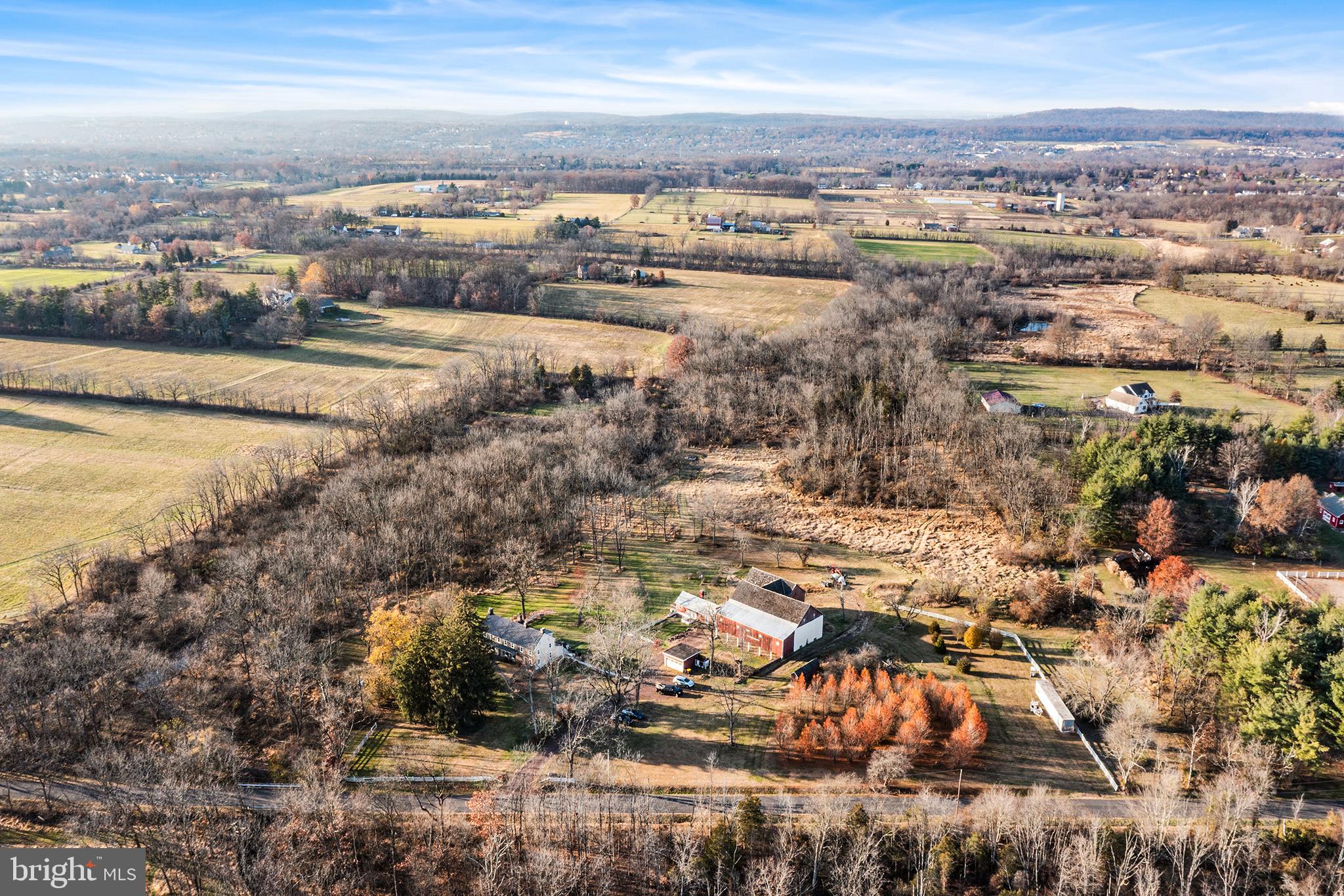 206 Twinbrook Road Perkasie, PA 18944 - Photo 3 of 46 a view of a city