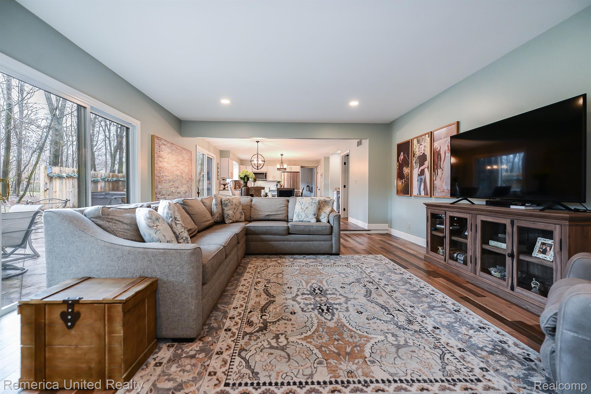11536 Ridge Road South Lyon, MI 48178 - Photo 15 of 58 Gallery Image 15