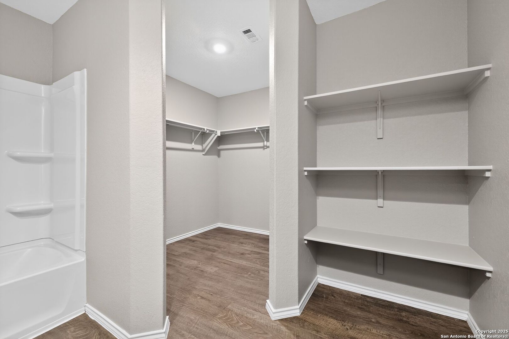 3921 Asher Alley St. Hedwig, TX 78152 - Photo 18 of 30 a view of an empty room