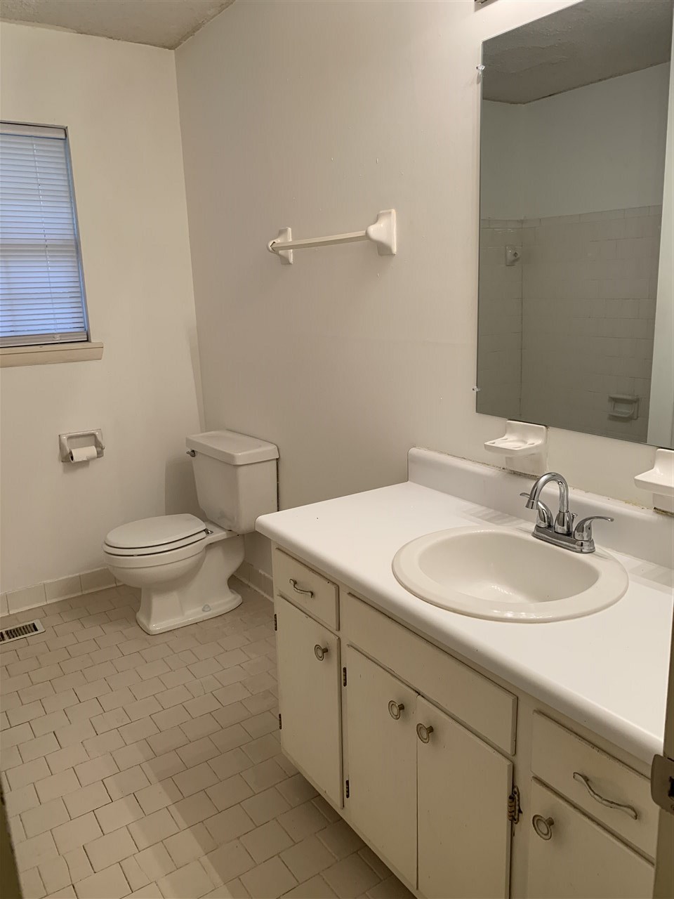 1520 Pullen Road, Unit 14 Tallahassee, FL 32303 - Photo 6 of 25 Gallery Image 6