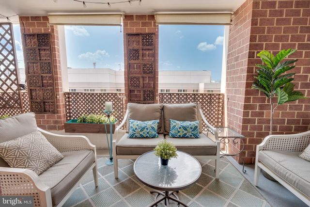 $424,500 | 1230 23rd Street Northwest, Unit 919, Washington, DC 20037