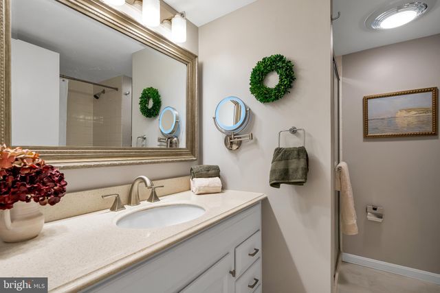 $424,500 | 1230 23rd Street Northwest, Unit 919, Washington, DC 20037