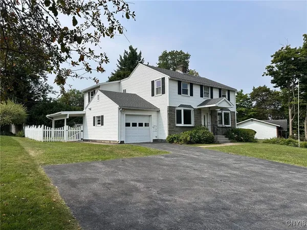 $369,900 | 12 Eastwood Avenue, Utica, NY 13501